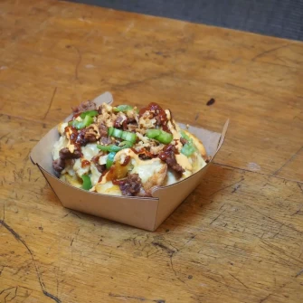 Chili cheese potatoes At Hank Vegan Burger In Paris