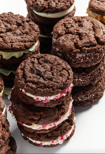 freshly-baked cookies At Sticky Fingers Bakery In Washington
