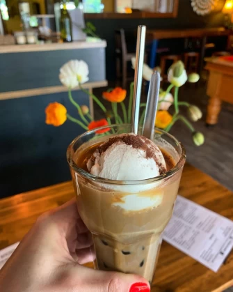Ice Cream At Paper Moon In Annerley
