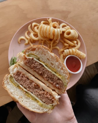 Burger At Plant Vibes Cafe St In Bowen Hills