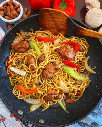 Kung Pao Noodle At Green Leaves In Los Angeles