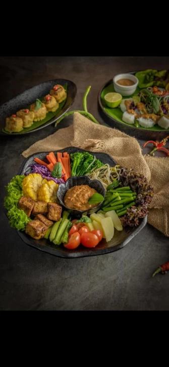 Vegan Food At Green Earth Cafe In Dubai