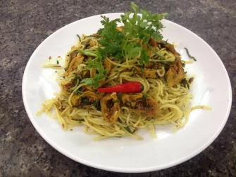 Bun Xao Ngh Tumeric Fried