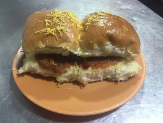 Dabeli At Swadist Restaurant In Dubai