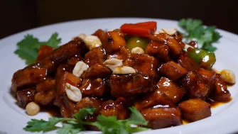Vegan Kong pao chichen At Bodhi Kosher Vegetarian Restaurant In New York City