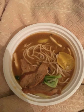 Red ramen curry to go