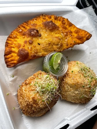 Vegan Food At Nana’s restaurant and juice bar In Tampa
