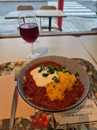 Vegan Food At Le Botaniste - Schuman In Brussels