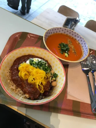 Vegan Food At Le Botaniste - Schuman In Brussels